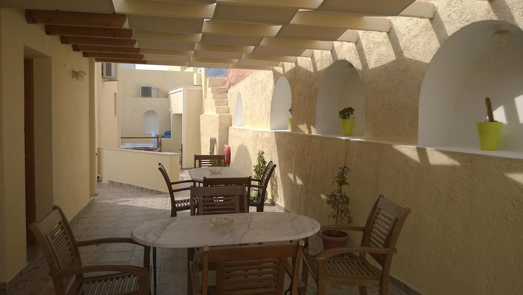 Anemomilos Suites Fira  Exterior photo