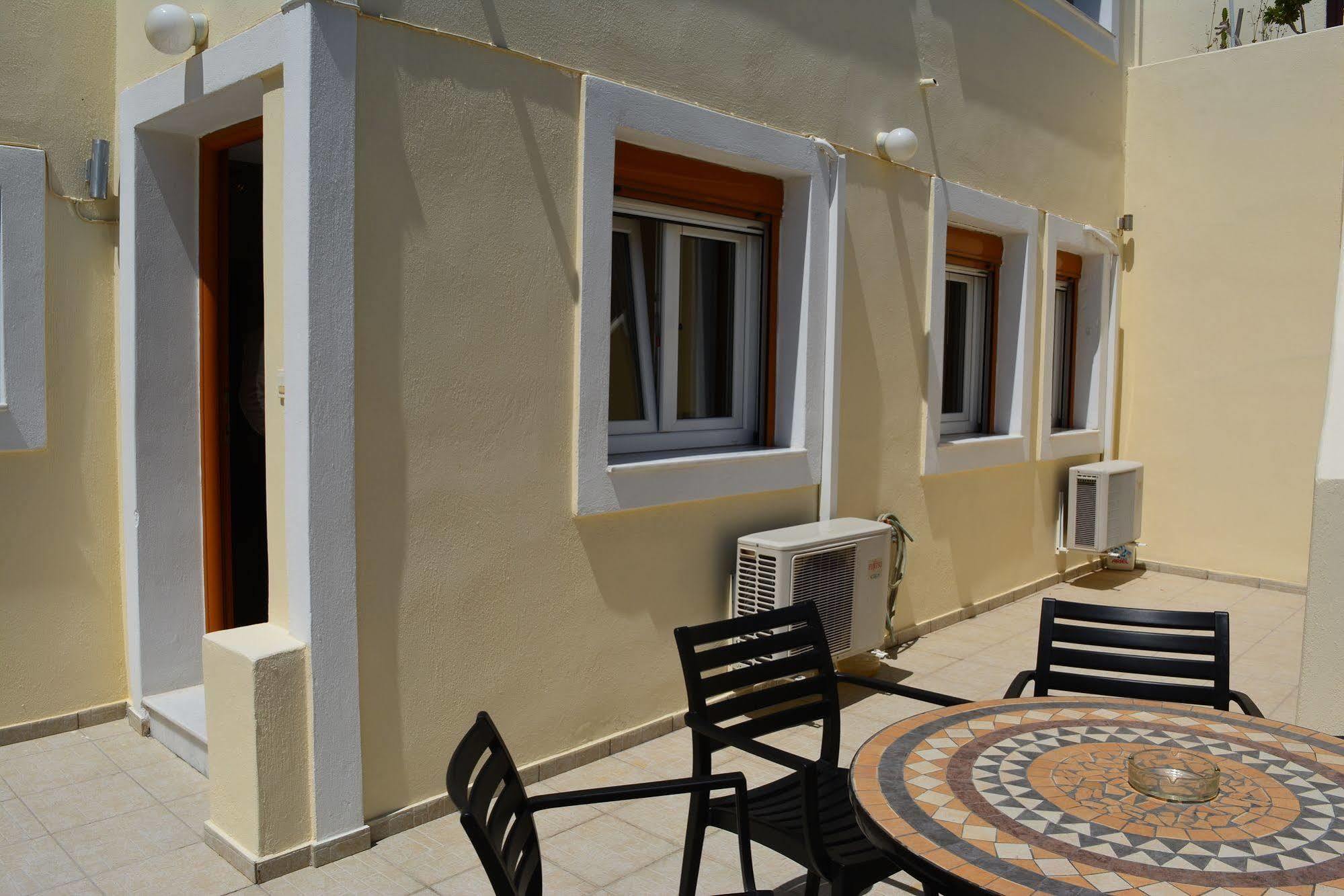 Anemomilos Suites Fira  Exterior photo
