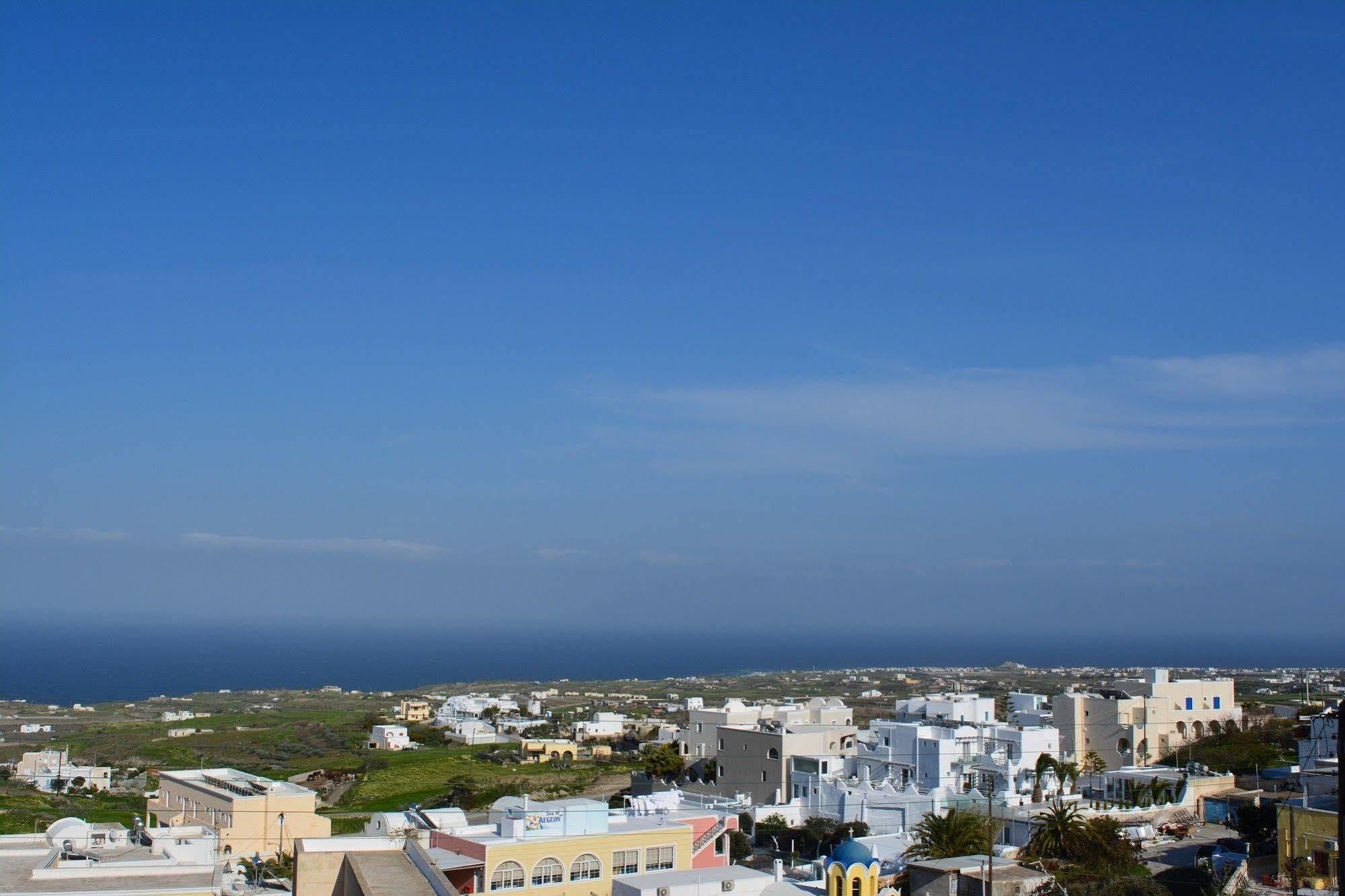 Anemomilos Suites Fira  Exterior photo