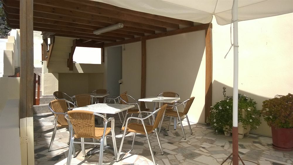 Anemomilos Suites Fira  Exterior photo