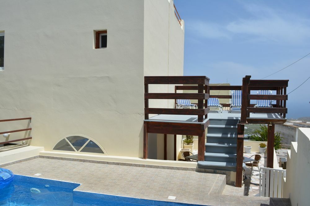 Anemomilos Suites Fira  Exterior photo